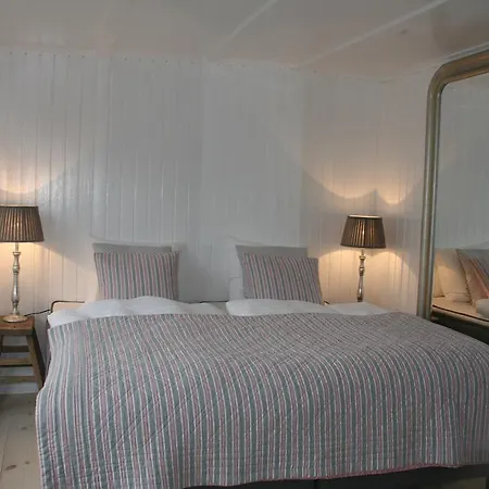Villa Humlebaek B&B Alojamento de Acomodação e Pequeno-almoço Humlebæk