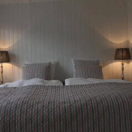 Villa Humlebaek B&B * Humlebæk