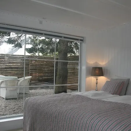 Alojamento de Acomodação e Pequeno-almoço Villa Humlebaek B&B