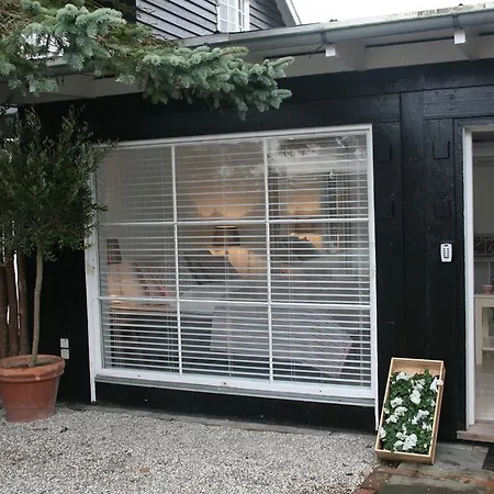 Villa Humlebaek B&B Bed & Breakfast