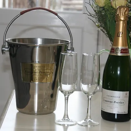 Alojamento de Acomodação e Pequeno-almoço Villa Humlebaek B&B *