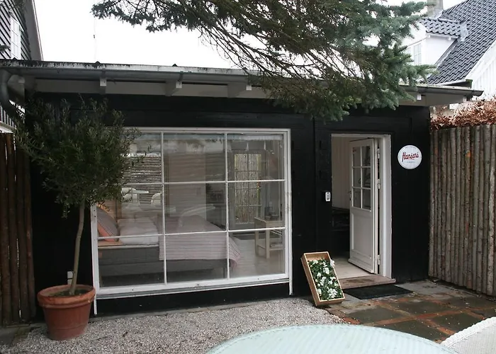胡姆勒拜克住宿加早餐旅馆 住宿加早餐酒店 Humlebæk